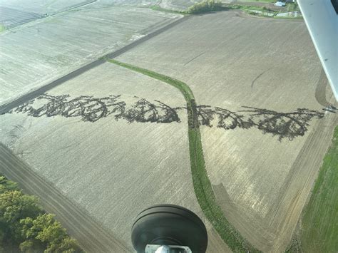 Aerial Photos Of Ground Scouring From March 31 Tornado 1027 Wbow