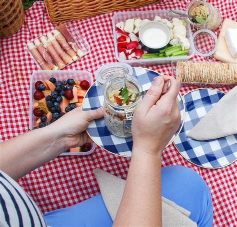 The Perfect Summer Picnic For Two Pender And Peony A Southern Blog