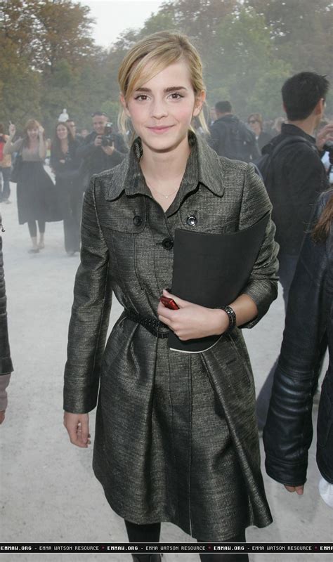 Emma Watson Paris Fashion Week Nakpicstore