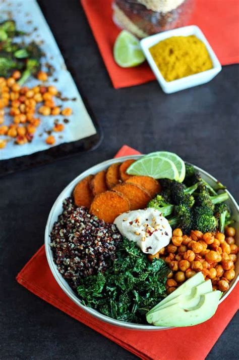 The best quinoa bowls are the ones that have a loose theme, and are filled with color and texture contrasts. Roasted Veggie Quinoa Bowl » I LOVE VEGAN