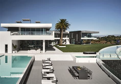 Inside Americas Most Expensive Home A 100000 Sq Ft Mansion Asking