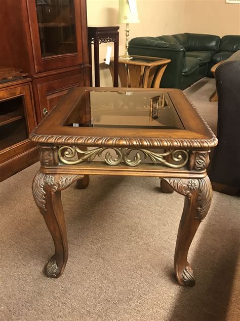 Thomasville furniture bogart round coffee table mahogany & glass art deco style (224373358473). THOMASVILLE COFFEE & END TABLE | Delmarva Furniture ...
