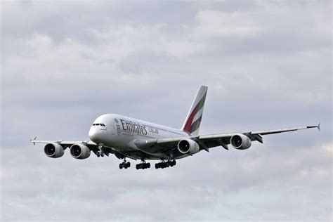 Emirates A380 Foto And Bild Airbus Verkehr Flugzeuge Bilder Auf