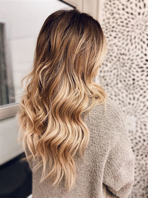 Hair By Kaelyn Christine Blonde Beach Waves In 2021 Wavy Beach Hair Bridesmaid Hair Down