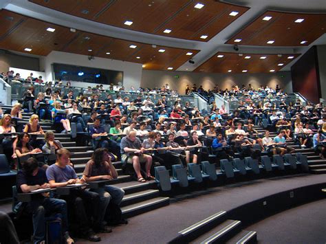 Lectures Are Slow to Leave Education | WIRED