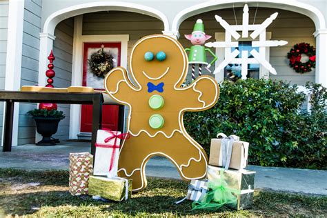 Diy Front Yard Gingerbread Man Christmas Yard