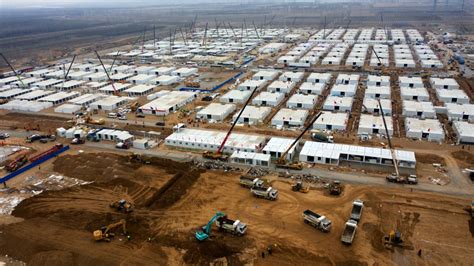China Builds Massive Covid 19 Quarantine Camp For 4000 People As