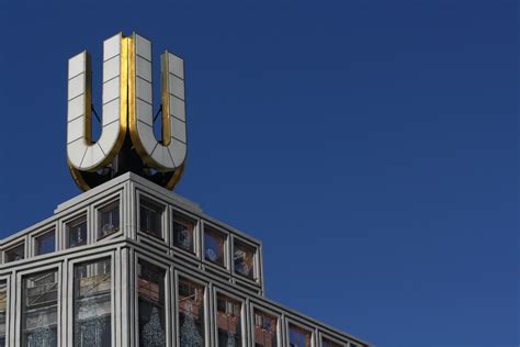 Warum ist das dortmunder u ein neues highlight für dortmund und was macht die alte. Dortmunder U-Turm in der Sonne ... Foto & Bild ...