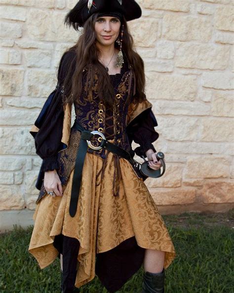 The 25 Best Homemade Pirate Costumes Ideas On Pinterest