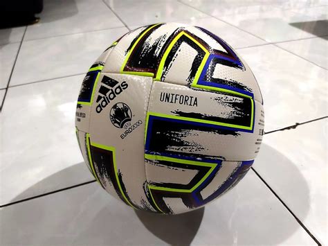 Excellent feel to this ball. Jual Bola Sepak ADIDAS Uniforia UEFA EURO 2020 Match Ball ...