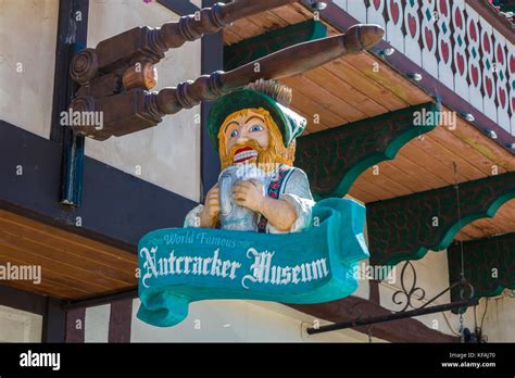 Front Street In Leavenworth A Bavarian Styled Village In The Cascade