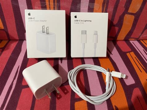 Apple 20w Usb C Power Adapter And Usb C To Lightning Cable Computers