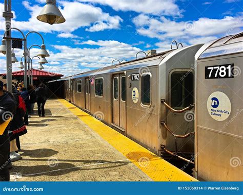 Burnside Avenue Subway Stop In The Bronx Nyc Editorial Stock Image