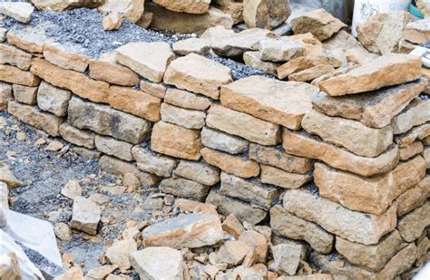How To Build A Dry Stack Stone Wall Diy New Life Rockeries