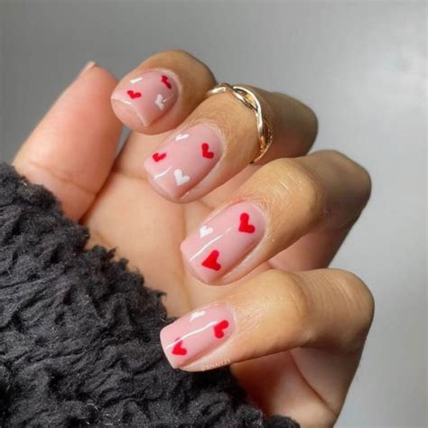 Best Valentine S Day Nails Red And White Heart Nails Fab Mood
