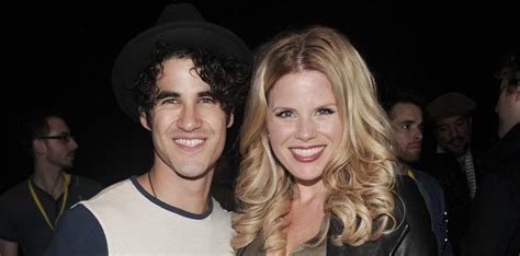 Darren Criss Rocks Out with Megan Hilty, the ‘Stranger Things’ Cast