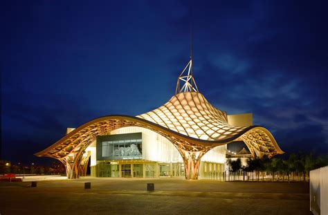 Some Of The Best Shigeru Ban Buildings That You Need To Check