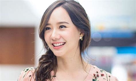 ก่อนไปชมเทปสาวจี๊ด ที่รักรอยสักในเทปวันพุธ ขอเอาใจแฟนๆ ของเฮียปอกับพี่พอร์ชก่อน # แอบเก็บหลังบ้าน โมเม้นท์และรอยสักของพอร์ช # พอร์ชศรัณย์ ดาดารานักแสดงที่กระแสตก แถมงานยังหดหายหลังจากที่พวกเขา ...