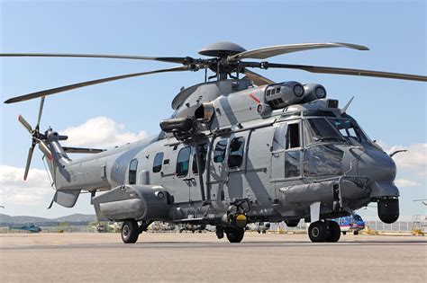 Кувейт подписал контракт на 30 вертолетов Airbus Helicopters Caracal
