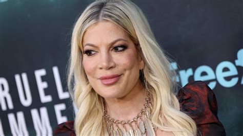 Tori Spelling Shocks Fans With Pre Plastic Surgery Photo And She Looks
