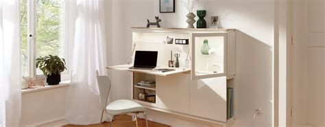 Macht man alle schränke zu, sieht alles wieder schön und aufgeräumt. pc verstecken wohnzimmer | Wohndesign und Interior Ideen