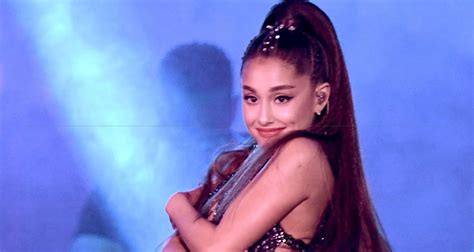 Ariana Grande Shows Off Her Real Hair For The First Time In Years Who