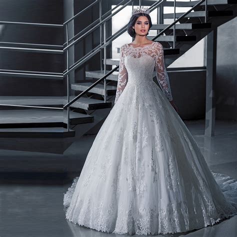 2016 Luxury Vintage Long Sleeves Wedding Dresses Ball Gown