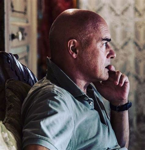 Nicola zingaretti avrebbe consegnato nelle mani di sergio mattarella tre paletti inderogabili per trattare con i 5 stelle: Chi è Luca Zingaretti: Età, Altezza, Peso, Instagam ...