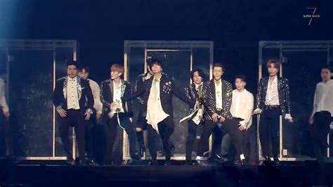 Super junior started their overseas super show 7 tour in singapore! SUPER JUNIOR WORLD TOUR "SUPER SHOW 7" IN SINGAPORE TV ...