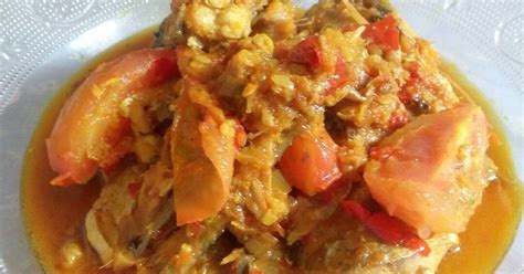 Banyak yang menyukai ikan kakap, karena termasuk salah satu ikan yang mempunyai daging. Resep Bandeng Goreng Bumbu Kuning Pedas oleh yenny mustika - Cookpad