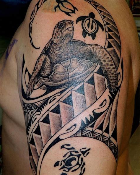 Full Tribal Turtle Tattoo On Hand Hawaiiantattoos Tribal Turtle