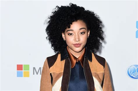 This Is How Amandla Stenberg Embraced Her Natural Hair Hellogiggles