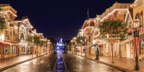 Disneyland Guest Finds Magical Surprise On Main Street Usa Inside