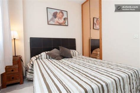 Plaza de garaje amplia, con armarios de trastero, y acceso al garaje directo por ascensor. Alquiler apartamento en Somo, Cantabria con playa/lago ...