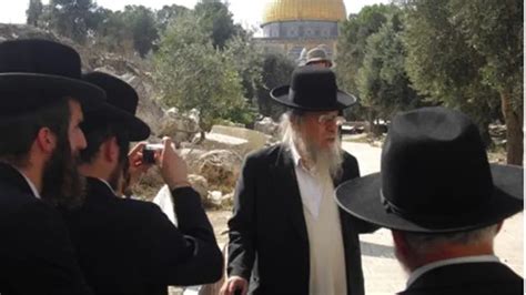 Dozens Of Hareidim Ascend Temple Mount Israel National News Arutz Sheva