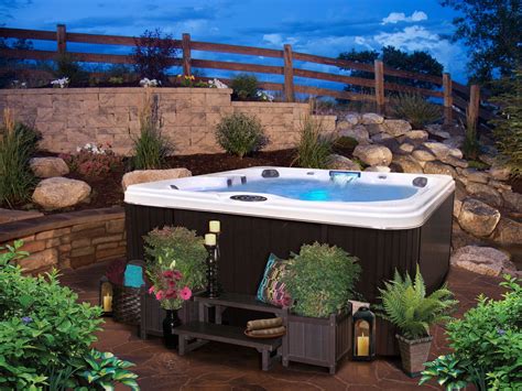 20 Above Ground Hot Tub Landscape Ideas