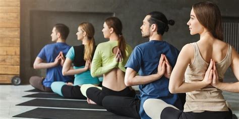 Los 10 Mejores Tips De Yoga Para Principiantes En Clases Online