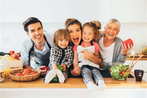 Tips dan Trik untuk Mempertahankan Keluarga Sehat dengan 12 Indikator Keluarga Sehat