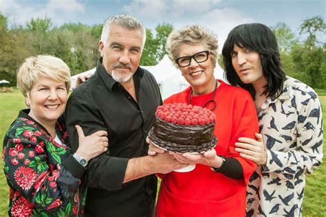 How Much Are The Bake Off Judges And Presenters Paid Heres Everything