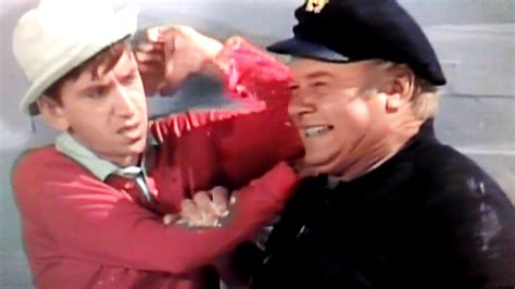 Gilligans Island Skipper And Gilligan Glued To Boat Youtube