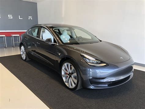 Tesla Model 3 Midnight Silver Cool Product Assessments Packages And