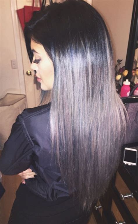 Kylie Jenner Goes Gray With New Ombré Hair Extensions—see The Look E