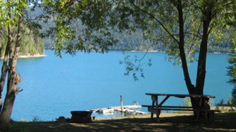 Kinbasket Lake Resort Tourism Golden
