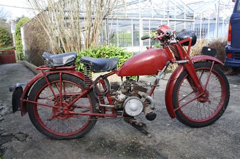 A 1930s Vintage James Motorcycle For Restoration With Villiers Engine