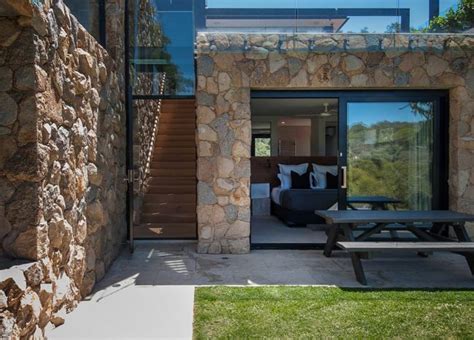 House In Stone Glass And Steel Overlooking The Yarra River