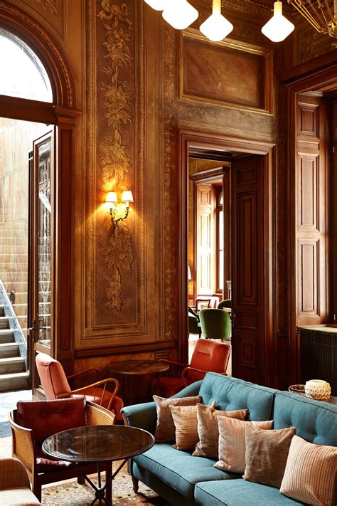 We've put the breon o'casey aphrodite sculpture right in the centre, and it's almost as if she's greeting you in all her voluptuousness as you enter the room. Exclusive review: Soho House Istanbul | Soho house ...