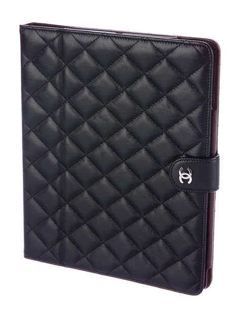 Chanel Quilted Ipad Case Accessories Cha197074 The Realreal