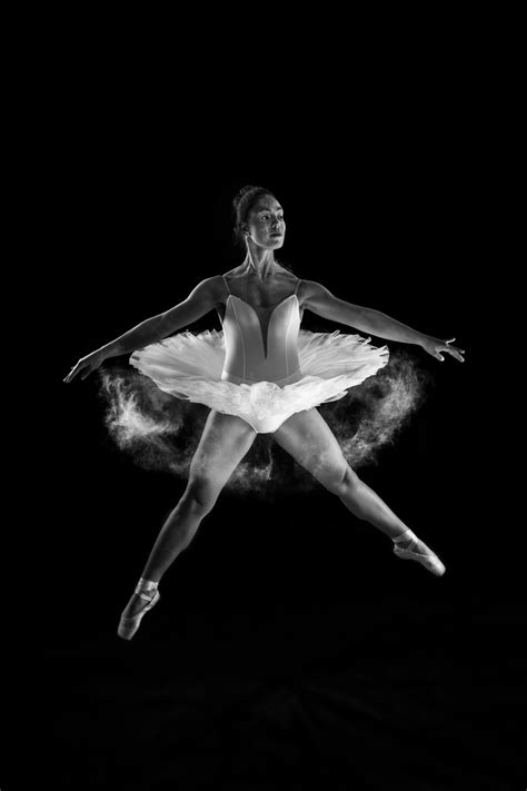 картинки черное и белое Прыгать Танцевать монохромный балет