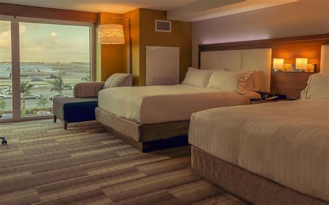 Read more than 200 reviews and choose a what popular attractions are nearby holiday inn express and suites calgary, an ihg hotel? Holiday Inn Express & Suites Miami Airport East