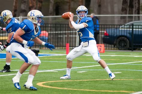 Hamilton Stages Big Rally Before Tufts Escapes With Football Win News